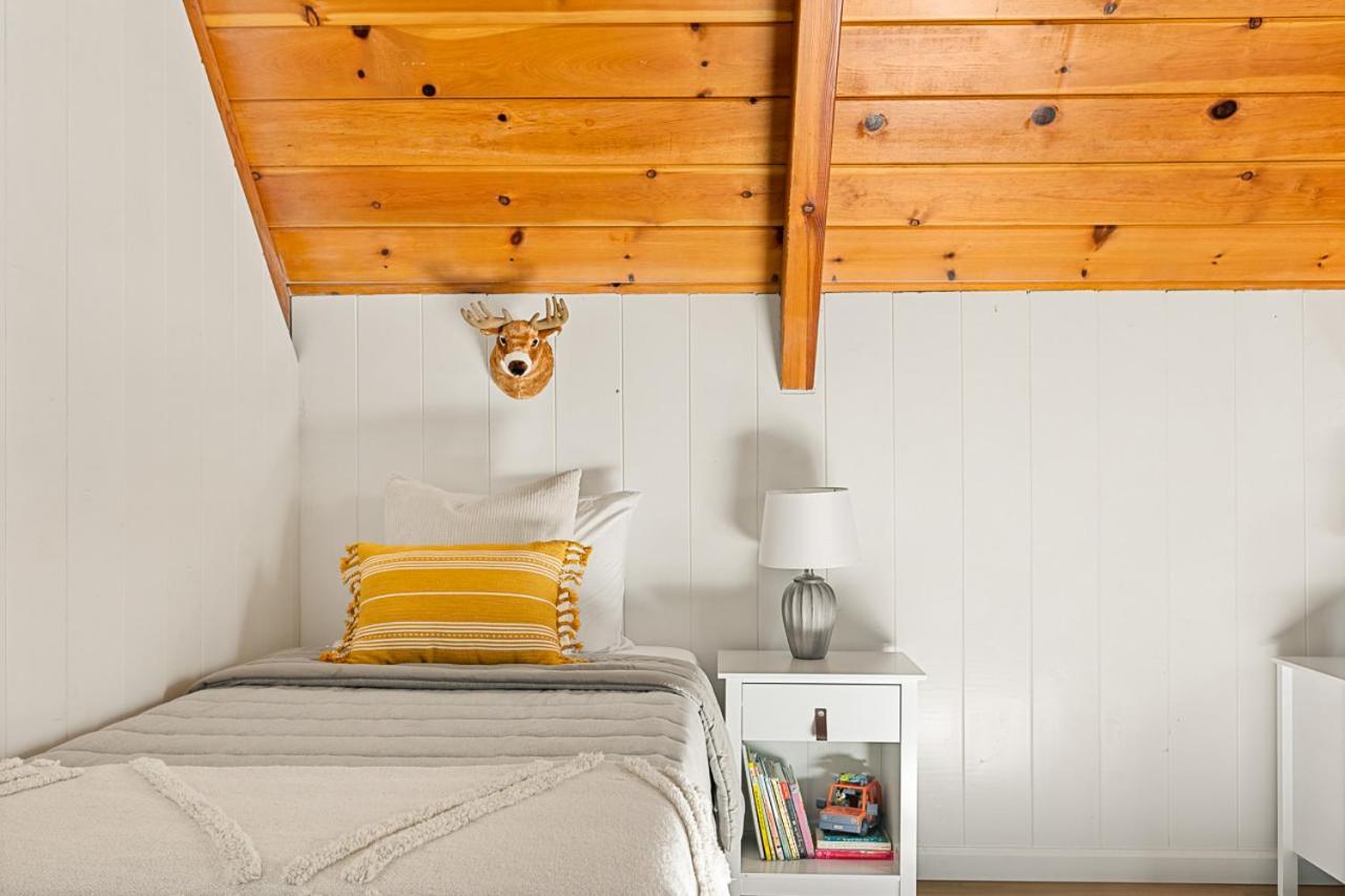 Romantic & Family Friendly Chalet In The Woods Лейк-Арроугед Екстер'єр фото